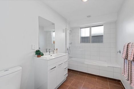 Photo of property in 11 Mica Place, Northwood, Christchurch, 8051