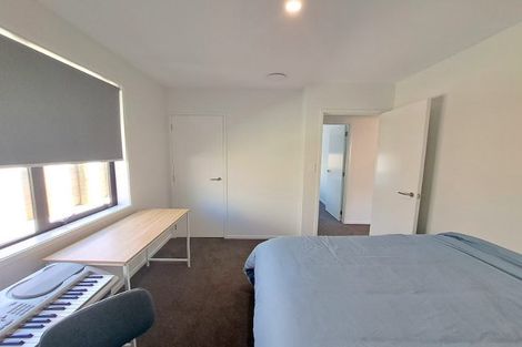 Photo of property in 10 Rehua Place, Waiwhakaiho, New Plymouth, 4312