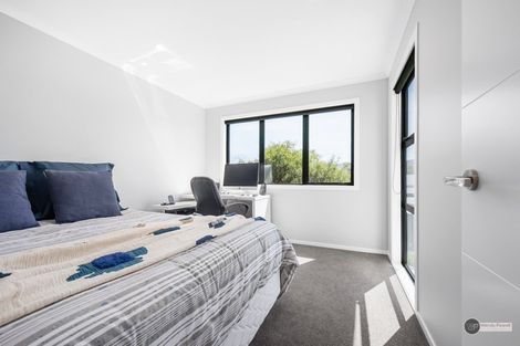 Photo of property in 24a Birdwood Road, Waterloo, Lower Hutt, 5011