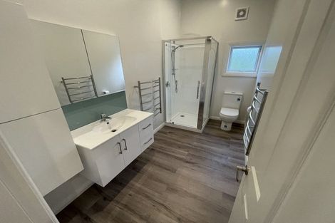 Photo of property in 14 West Road, Northland, Wellington, 6012