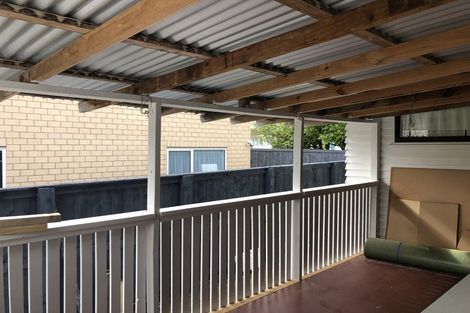 Photo of property in 215 Birkdale Road, Birkdale, Auckland, 0626