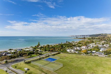 Photo of property in 27 Te Awanga Terrace, Te Awanga, 4102