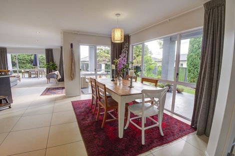 Photo of property in 6 Redwood Close, Havelock North, 4130