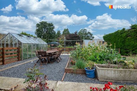 Photo of property in 495 Centre Road, Momona, Outram, 9073