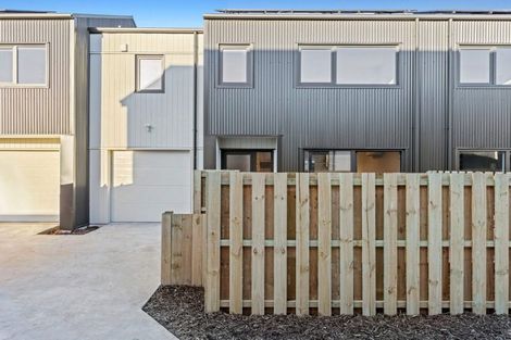 Photo of property in 2/22 Ward Street, Pukekohe, 2120