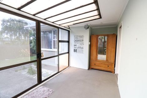 Photo of property in 143 Ruamahanga Crescent, Terrace End, Palmerston North, 4410