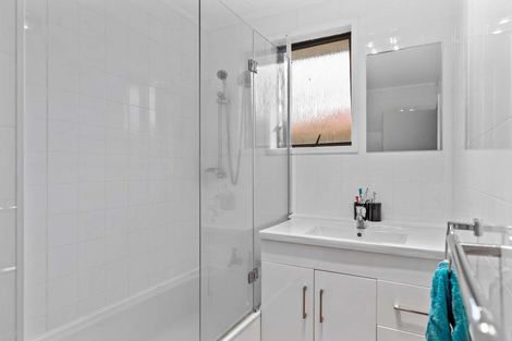 Photo of property in 20 Glengarry Place, Hilltop, Taupo, 3330