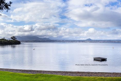 Photo of property in 1/870 Acacia Bay Road, Acacia Bay, Taupo, 3330
