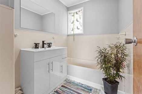 Photo of property in 4 Church Street, Kawakawa, 0210
