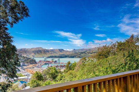 Photo of property in 2 Ticehurst Terrace, Lyttelton, 8082
