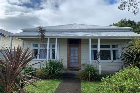 Photo of property in 61 Russell Street, Westport, 7825