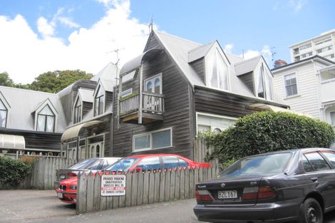 Photo of property in 1u1 Cottleville Terrace, Thorndon, Wellington, 6011