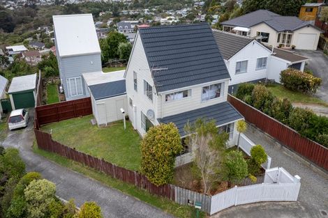 Photo of property in 8a Alister Way, Churton Park, Wellington, 6037