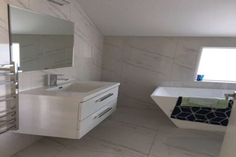 Photo of property in 38a Fairdene Avenue, Henderson, Auckland, 0610