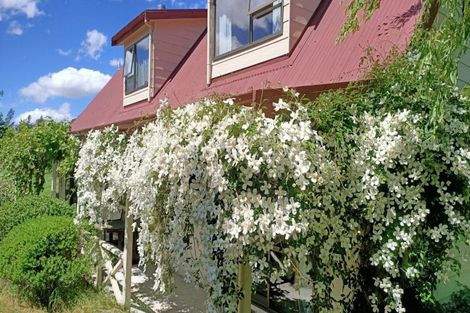 Photo of property in 35 Mountain View Road, Dalefield, Queenstown, 9371