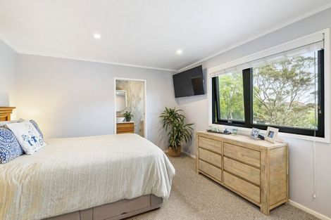 Photo of property in 30 Bay Vista Drive, Red Beach, 0932