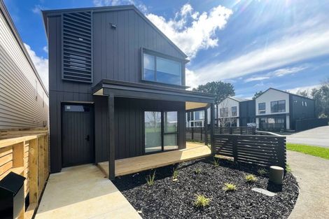 Photo of property in 16 Yellow Pear Lane, Karaka, 2578