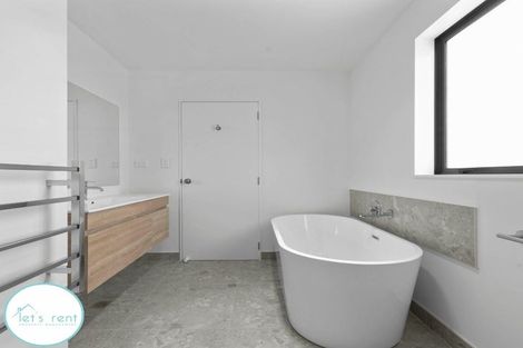 Photo of property in 33 Sunnypark Avenue, Rosehill, Papakura, 2113