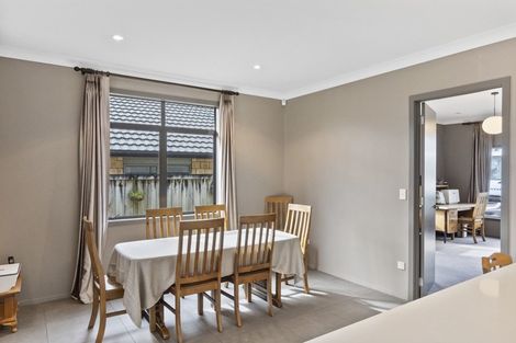 Photo of property in 14 Thistlewood Avenue, Hamilton East, Hamilton, 3216