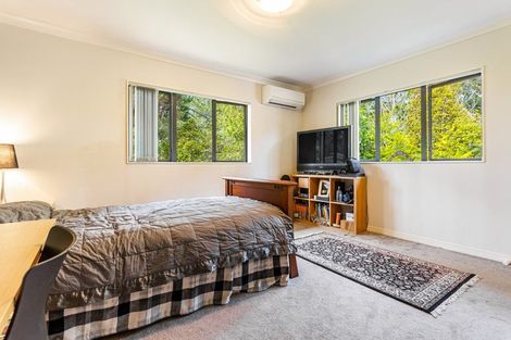 Photo of property in 12 Greenwoods Close, Titirangi, Auckland, 0604