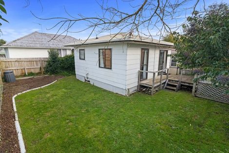 Photo of property in 8a Williams Place, Fairfield, Hamilton, 3214