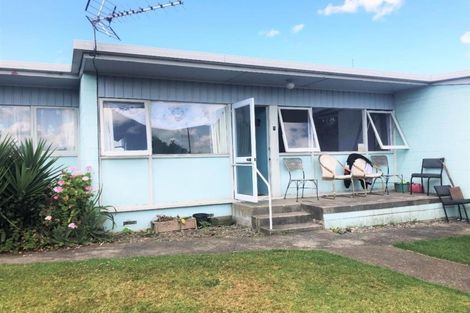 Photo of property in 18 Kent Street, Waiuku, 2123