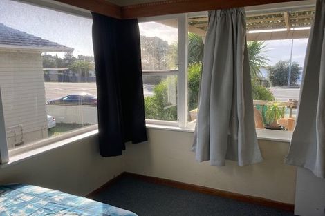 Photo of property in 552 East Coast Road, Windsor Park, Auckland, 0630