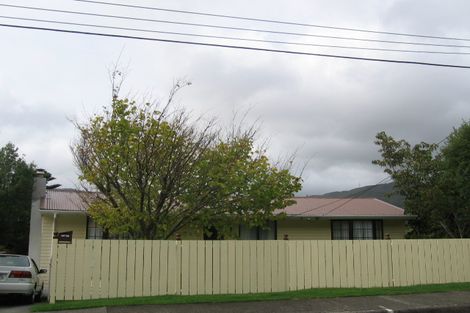 Photo of property in 3 Gribble Grove, Stokes Valley, Lower Hutt, 5019
