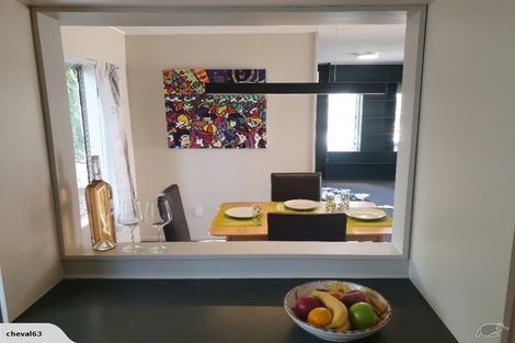 Photo of property in 20 De Val Drive, Titirangi, Auckland, 0604