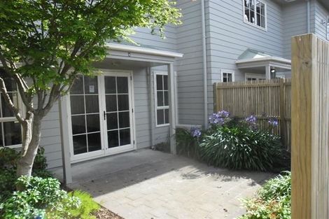Photo of property in 8 Waldie Grove, Avalon, Lower Hutt, 5011