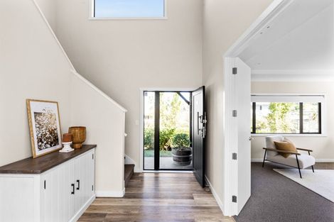 Photo of property in 51 Kent Terrace, Taradale, Napier, 4112