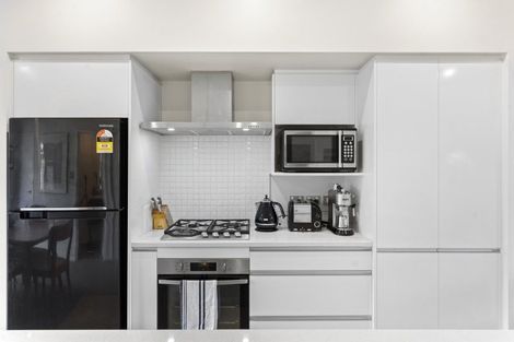 Photo of property in 11 Saltmarsh Road, Hobsonville, Auckland, 0616