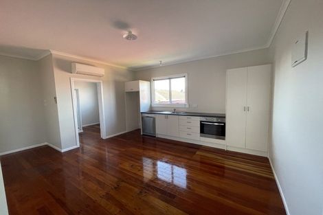 Photo of property in 36 Young Street, New Plymouth, 4310