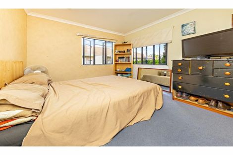 Photo of property in 13 Conacher Close, East Tamaki Heights, Auckland, 2016