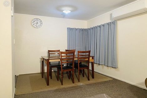 Photo of property in 2/9 George Street, Mangere East, Auckland, 2024