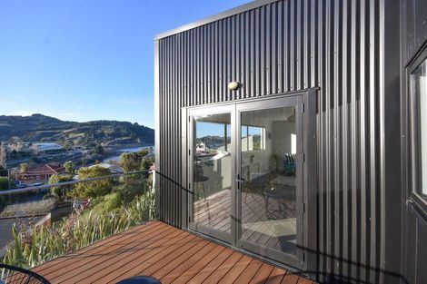 Photo of property in 11 Kilgour Street, Roseneath, Port Chalmers, 9023