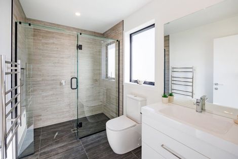 Photo of property in 75 Atlantic Drive, Fitzherbert, Palmerston North, 4410