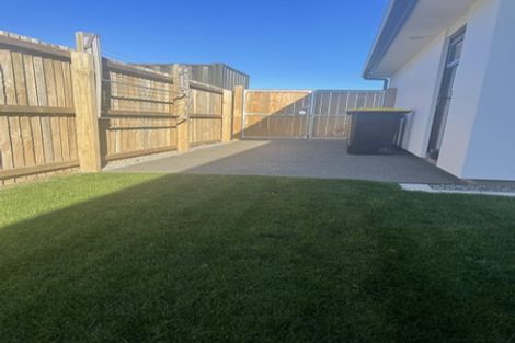Photo of property in 92 Petries Road, Woodend, 7610