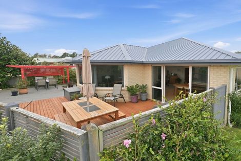 Photo of property in 4 Devon Crescent, Darfield, 7510