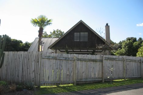 Photo of property in 28 Mamaku Rise, Welcome Bay, Tauranga, 3112