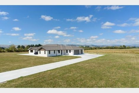 Photo of property in 7 Hartwell Drive, Kelvin Grove, Palmerston North, 4470
