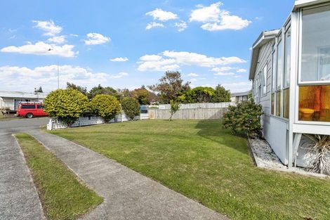 Photo of property in 2/6 Wicklow Place, Bell Block, New Plymouth, 4312