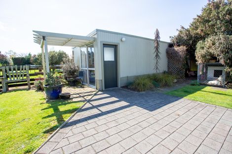 Photo of property in 103 Lincoln Road, Carterton, 5713