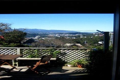 Photo of property in 17 Highbury Road, Highbury, Wellington, 6012