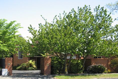Photo of property in 113 Memorial Avenue, Burnside, Christchurch, 8053