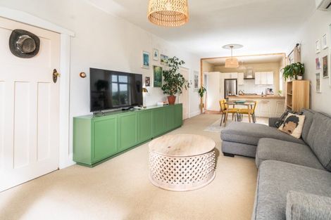 Photo of property in 2/11 Retter Street, Paparangi, Wellington, 6037