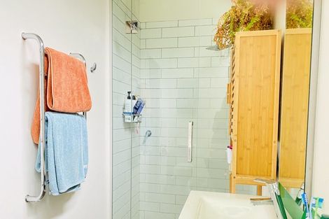 Photo of property in 20c Konini Road, Titirangi, Auckland, 0604