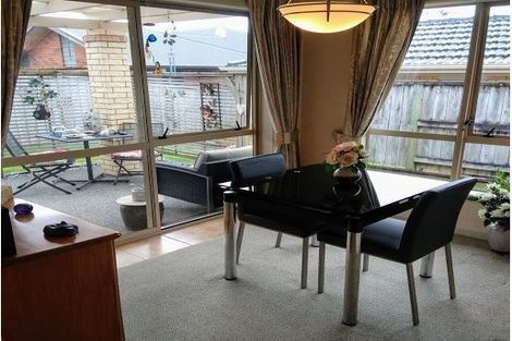 Photo of property in 19 Sovereign Isle Lane, Rototuna, Hamilton, 3210