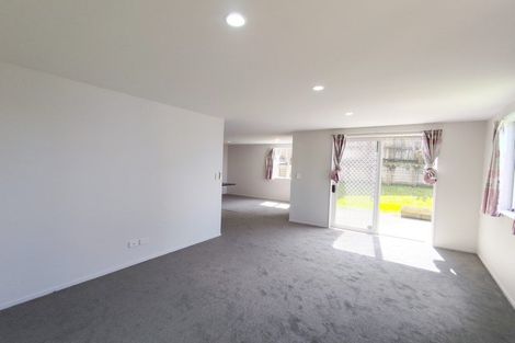 Photo of property in 3 Cityview Place, Massey, Auckland, 0614