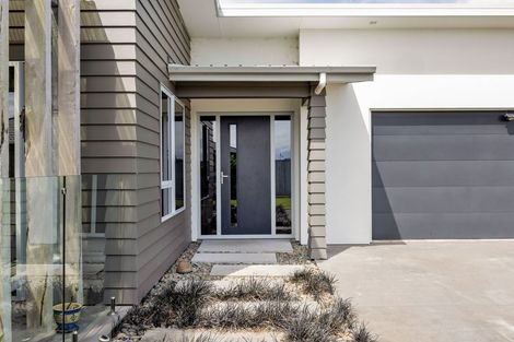 Photo of property in 7 Reremoana Close, Hawera, 4610